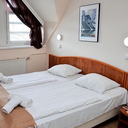 Major Panzio Es Etterem Bed & Breakfast Hajdúszoboszló Dış mekan fotoğraf