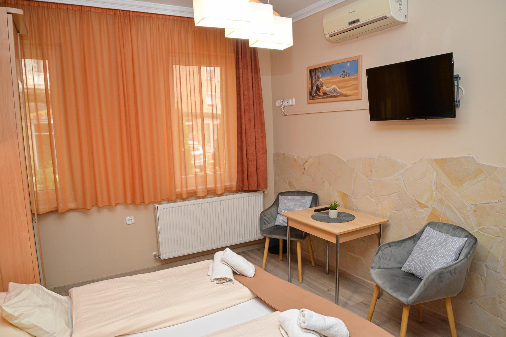 Major Panzio Es Etterem Bed & Breakfast Hajdúszoboszló Dış mekan fotoğraf