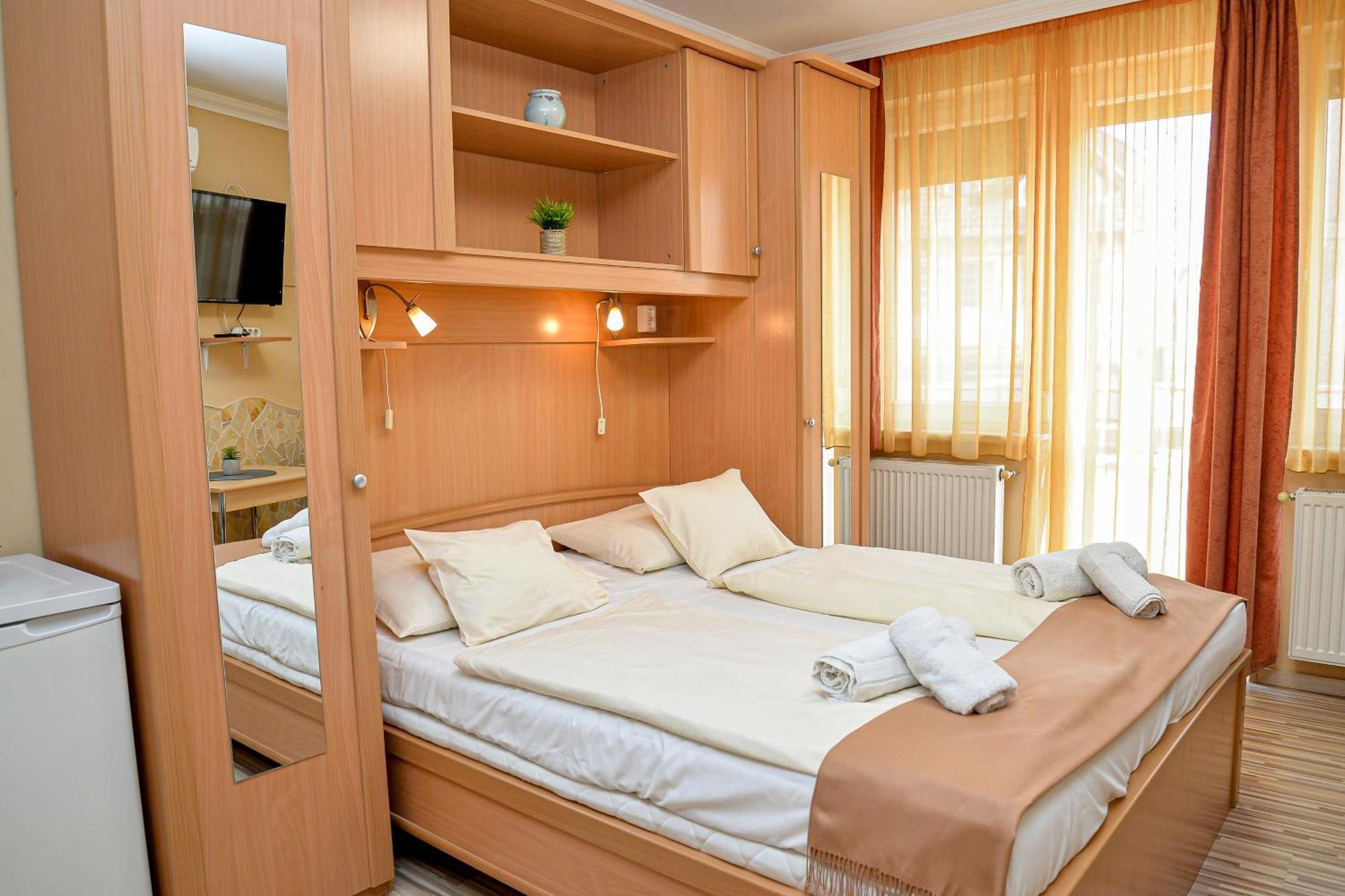Major Panzio Es Etterem Bed & Breakfast Hajdúszoboszló Dış mekan fotoğraf