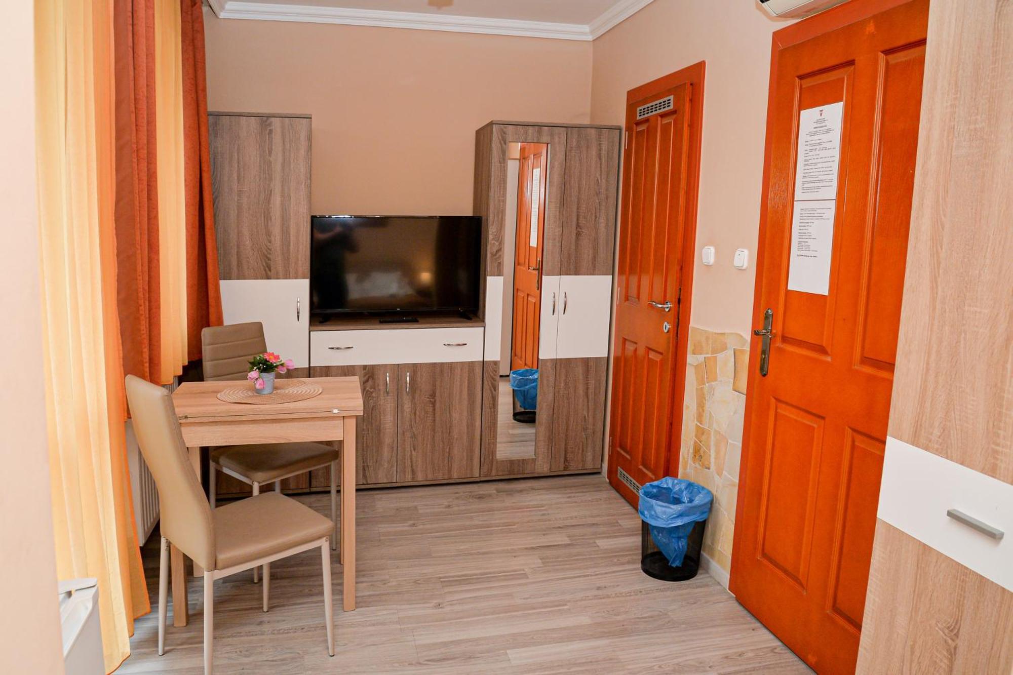 Major Panzio Es Etterem Bed & Breakfast Hajdúszoboszló Dış mekan fotoğraf